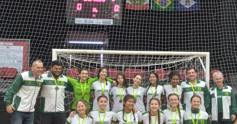Equipe jaraguaense de handebol feminino se classifica para etapa estadual da Olesc