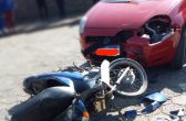 Motociclista tem suspeita de fratura em acidente com carro em Schroeder