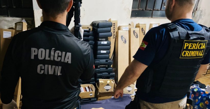 DIC recupera mais de 100 armas e três mil munições furtadas de loja em Joinville