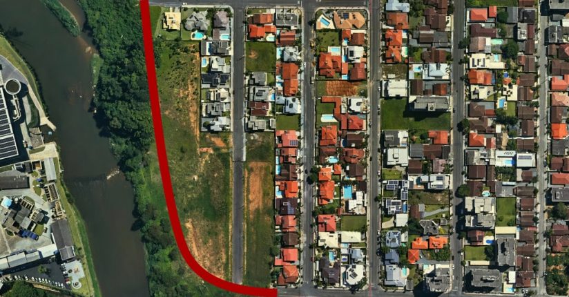 Mais um trecho da Rua 13 de Maio será aberto em Jaraguá do Sul Mais um trecho da Rua 13 de Maio será aberto em Jaraguá do Sul