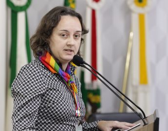 Assistência Social destaca Dia do Orgulho LGBTQIA+ na Câmara de Jaraguá
