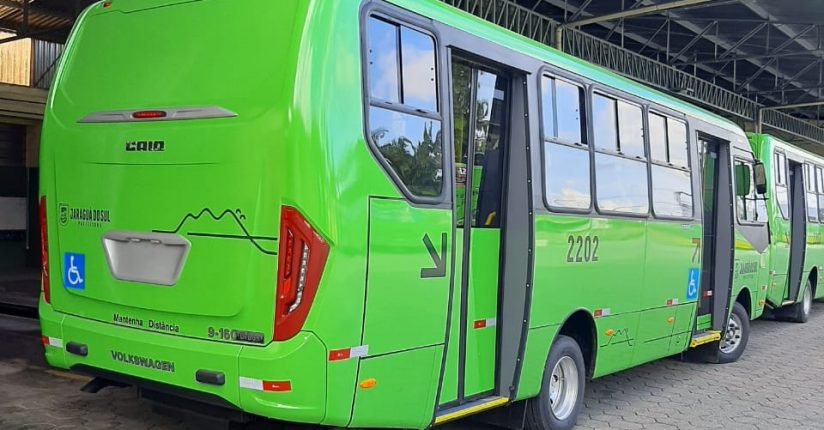Novas linhas e horários de ônibus entram em operação hoje em Jaraguá