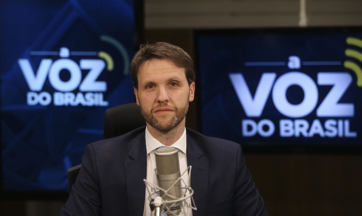 Governo pretende levar saneamento para 99% da população até 2033