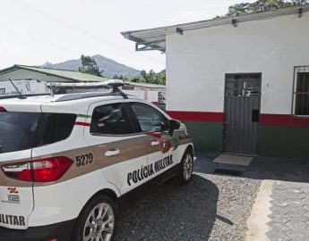 Três pessoas da mesma família foram detidas por vias de fato, desacato e desobediência em Guaramirim