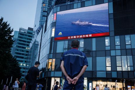China dispara mísseis em águas de Taiwan China dispara mísseis em águas de Taiwan