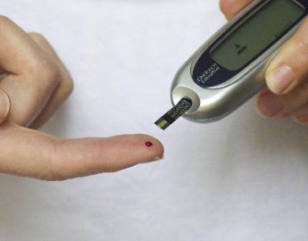 Diabetes pode ser curada com fezes saudáveis, descobrem cientistas
