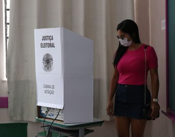 Eleições 2022 mantêm maioria do eleitorado feminina, com 53%