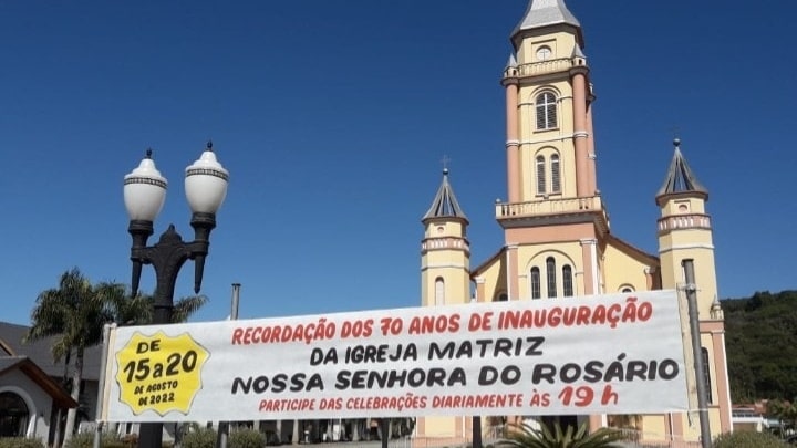 Setenta anos da igreja matriz são lembrados durante a semana em Jaraguá