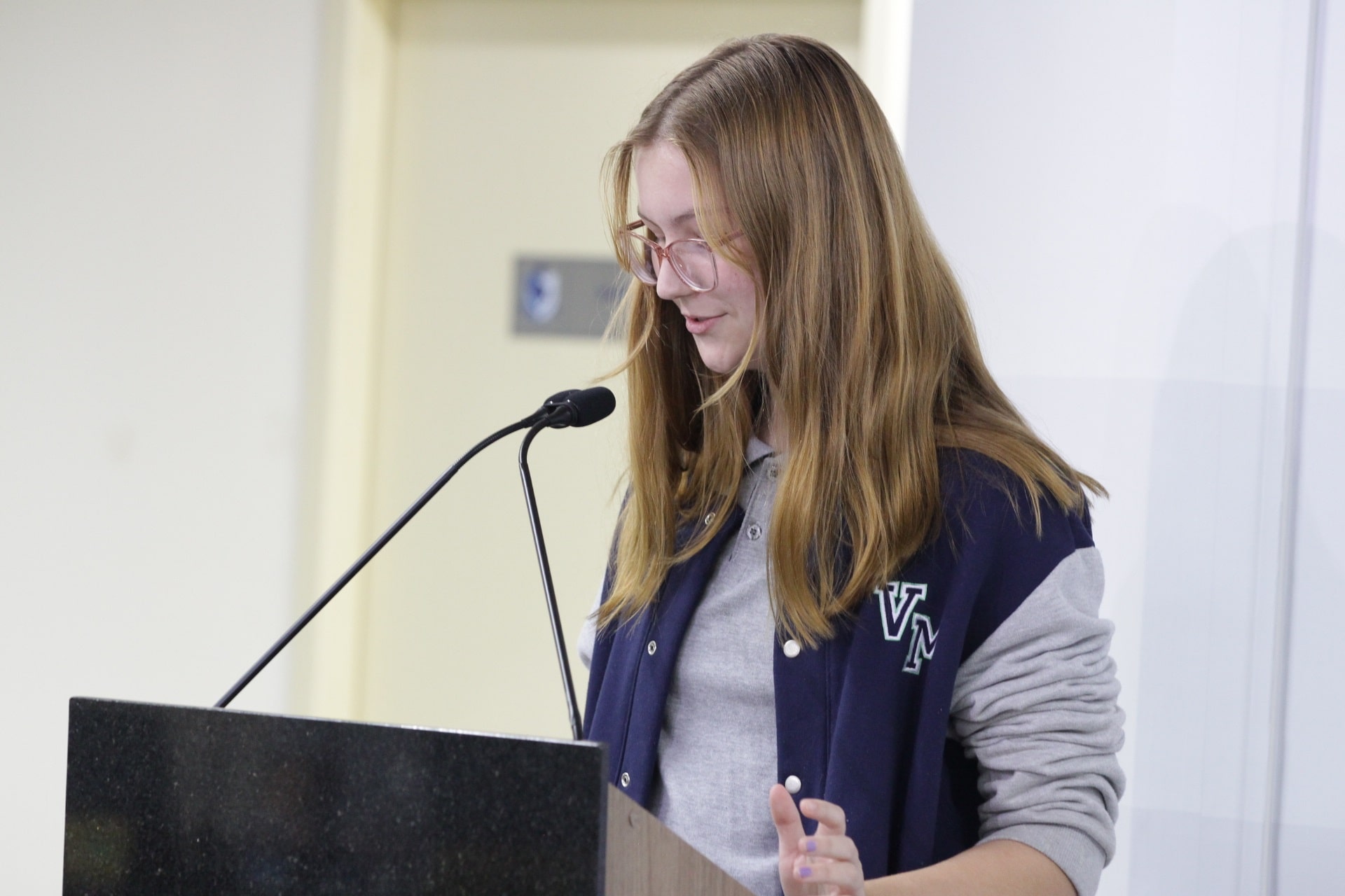 Vereadora mirim e escoteira pede apoio para ação solidária em Jaraguá