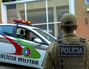 Homem é preso por posse irregular de arma de fogo e posse de drogas em Jaraguá do Sul