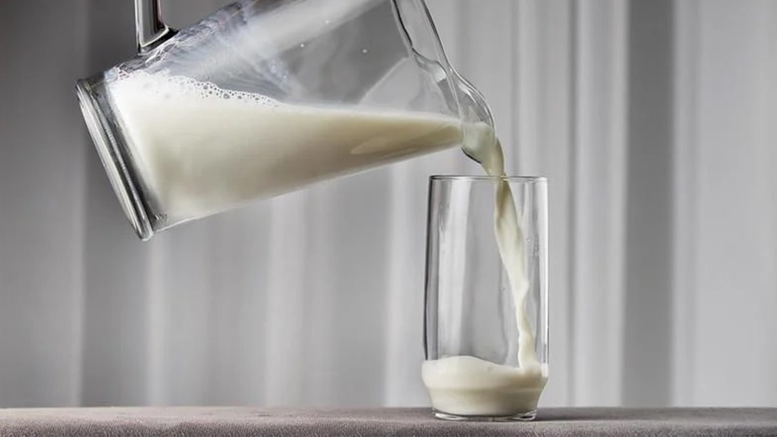 Empresários são condenados por colocar soda cáustica no leite em SC