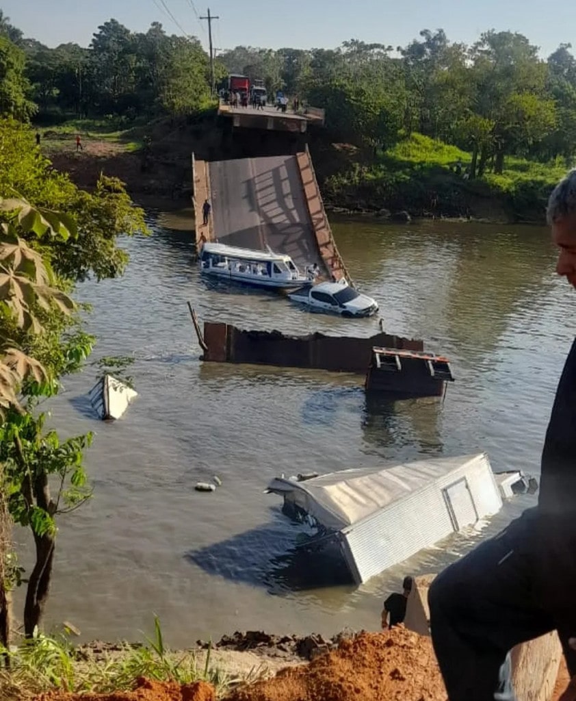 VÍDEO: Desabamento de ponte deixa diversas vítimas