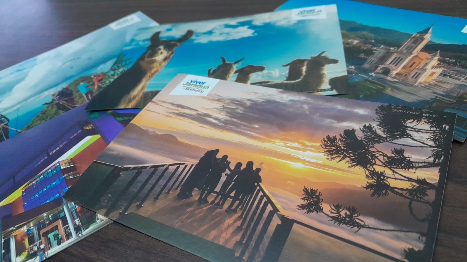 Turismo divulga atrativos por meio de cartões-postais