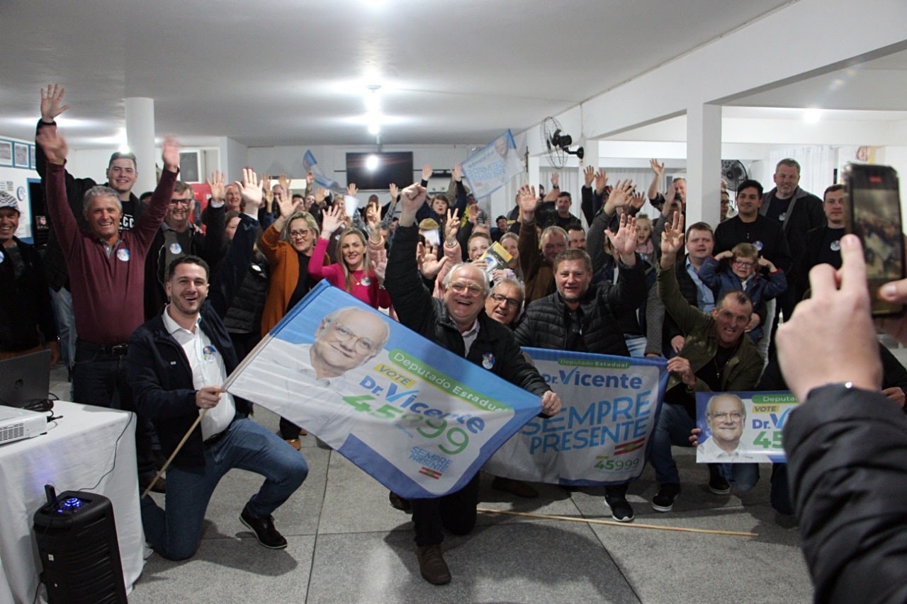 Deputado Vicente lança campanha  para a reeleição em Massaranduba