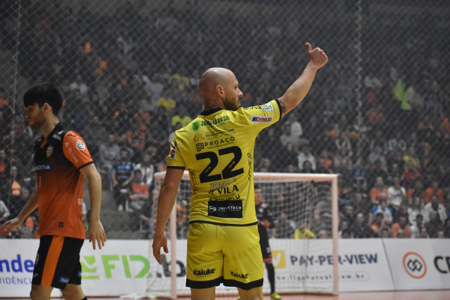 Jaraguá empata com Carlos Barbosa e garante vaga nas semifinais da LNF