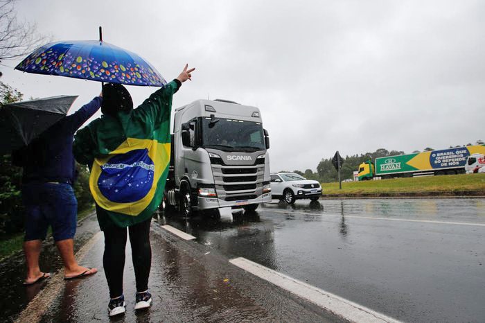 Justiça determina que rodovias estaduais catarinenses sejam desbloqueadas