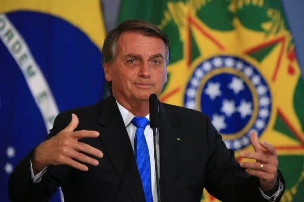 Bolsonaro convoca reunião de despedida e planeja ir para os EUA até sexta