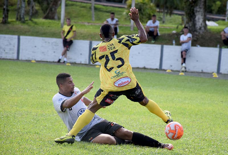 João Pessoa e Vitória lideram na 1ª e 2ª Divisão da Liga