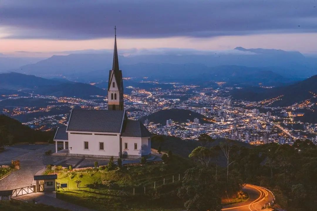 [VÍDEO] Giro pelo Estado Um registro emocionante do alto de Jaraguá