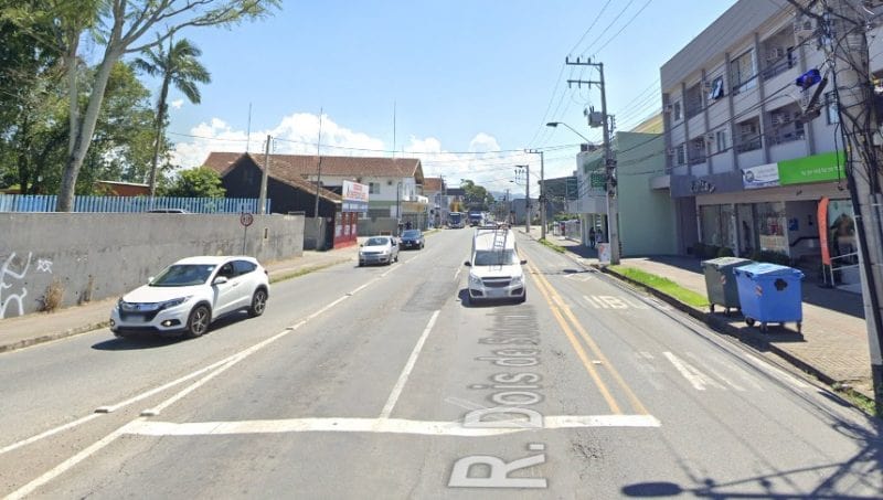 Funcionária faz boa ação para ladrão que acaba assaltando loja em Blumenau; entenda