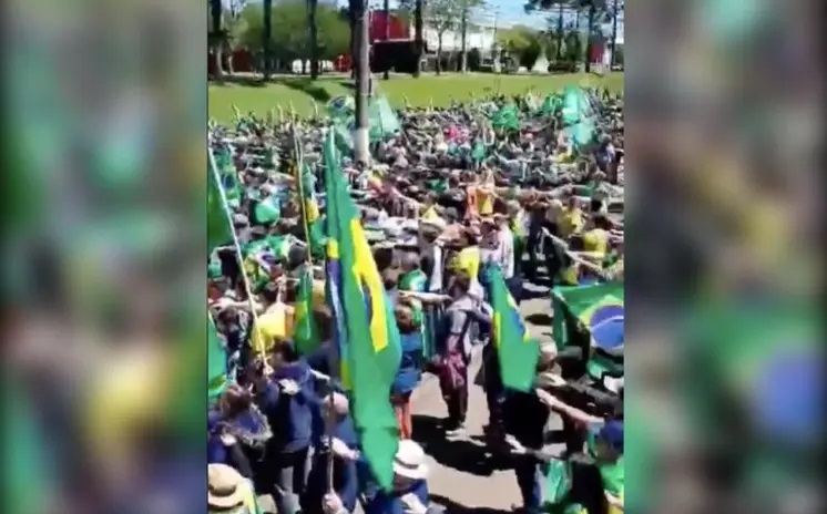 Gaeco diz que NÃO houve “saudação nazista” em protesto no Oeste de SC