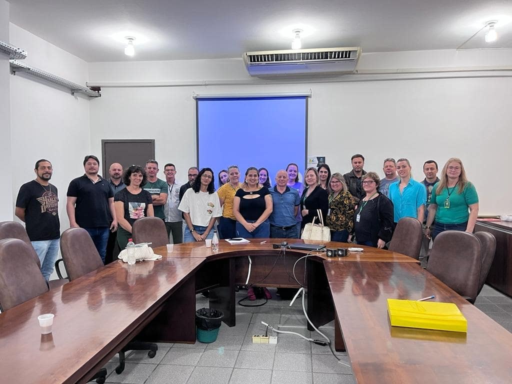 Manipulação de alimentos tem novos protocolos à emissão da carteira