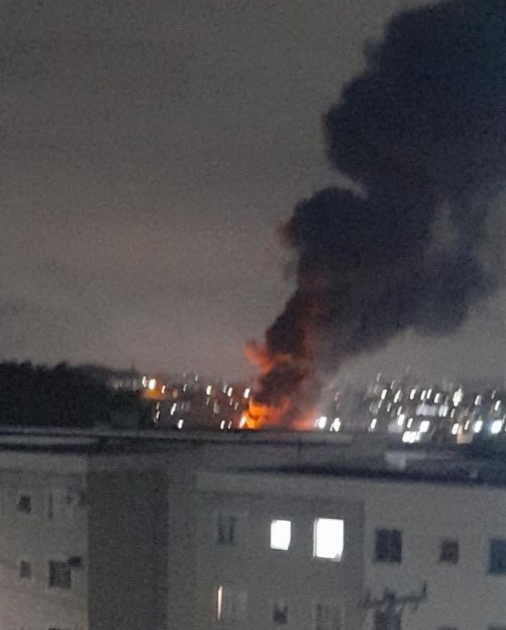 [VÍDEO] – Incêndio de grandes proporções que atingiu colônia penal em SC