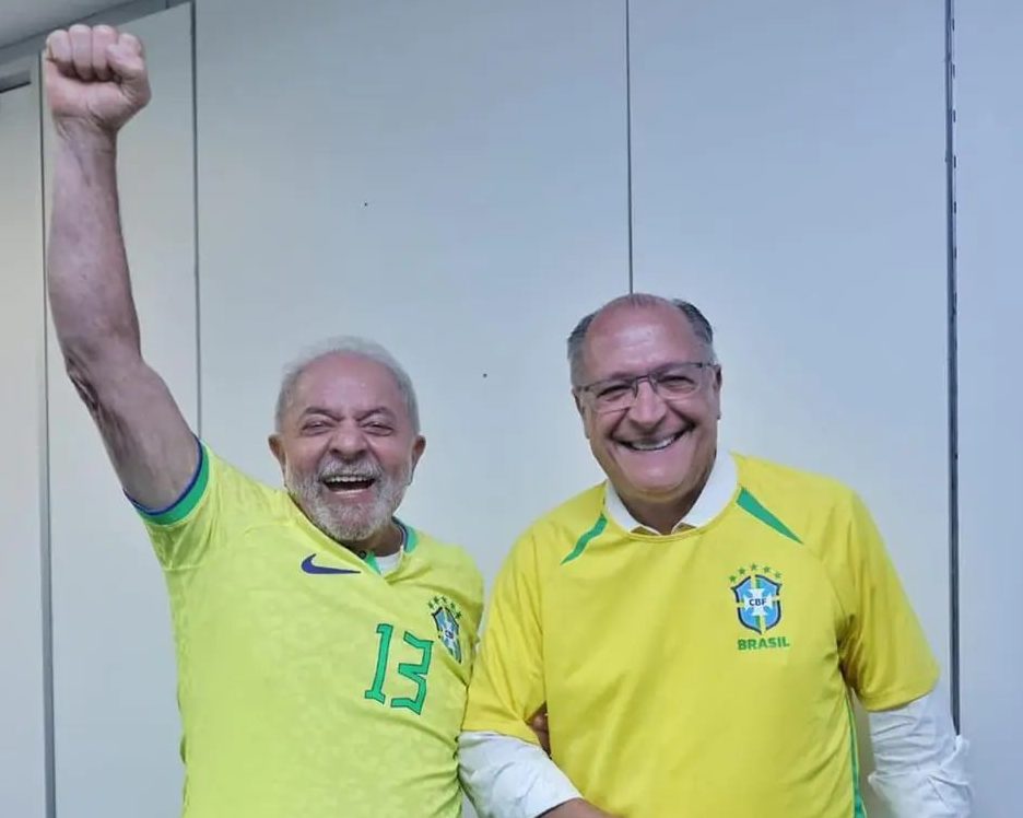 Partidos conversam com Alckmin sobre impeachment de Lula