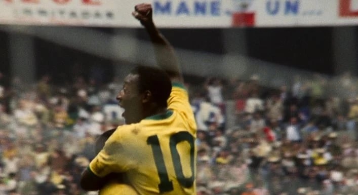 Pelé assina com o céu