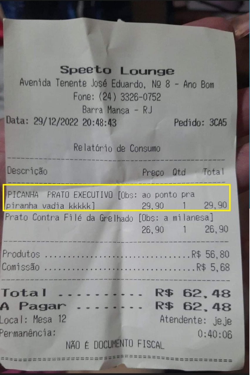 Garçonete insulta cliente na comanda, mas recebe punição: ‘Piranha v*dia kkk’