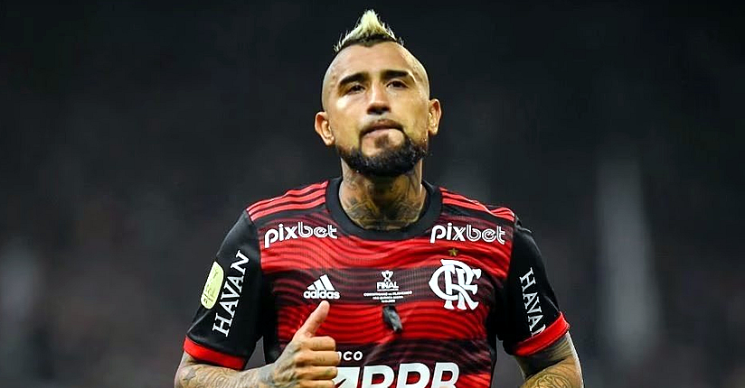 Vidal mostra insatisfação e perde o controle no ambiente do Flamengo