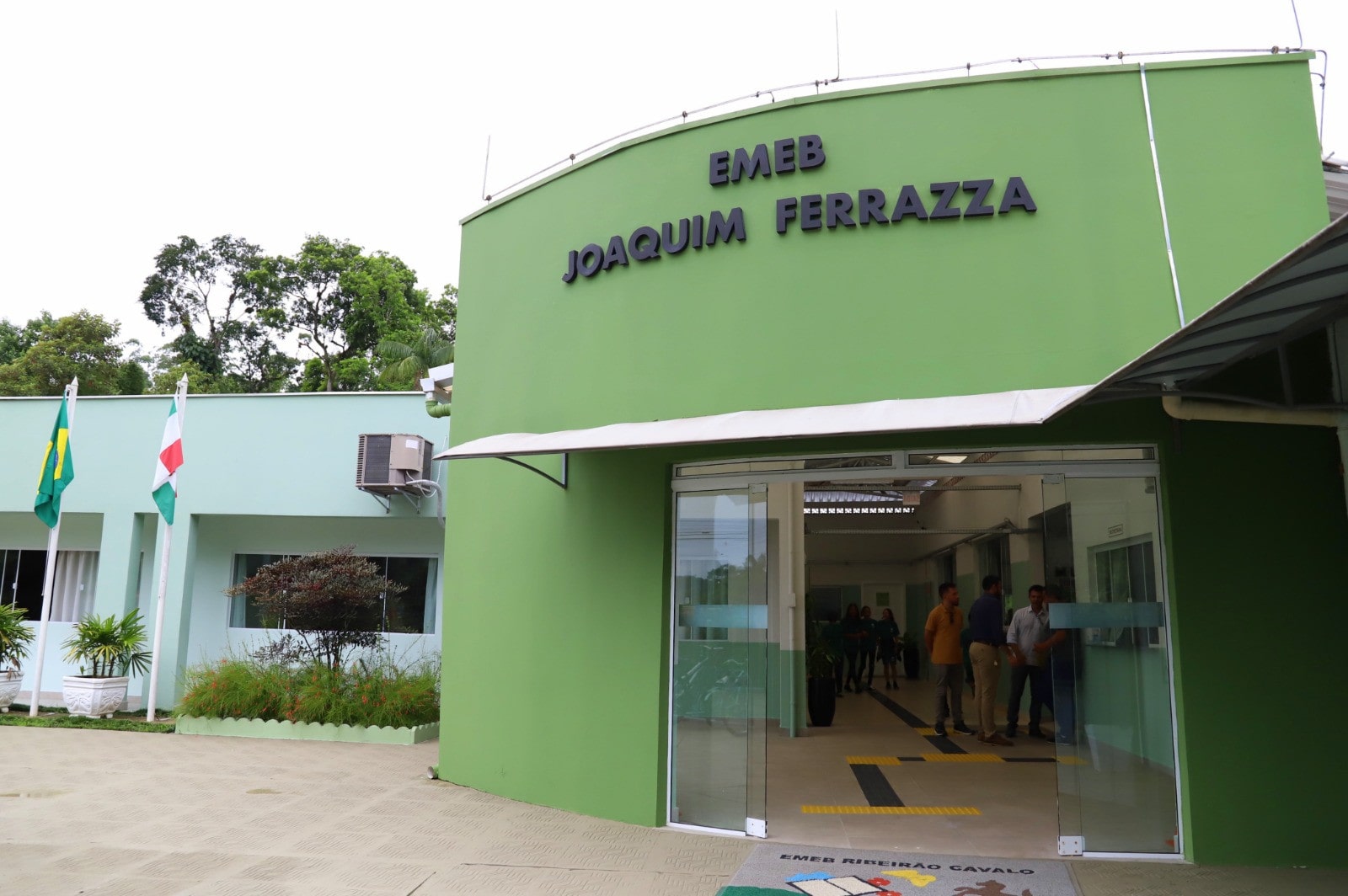 Educação marca inaugurações de sete escolas e centros infantis