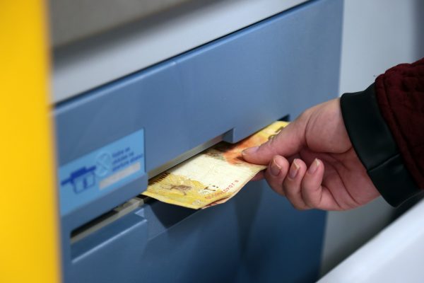 Saque de valores esquecidos recomeça em 7 de março