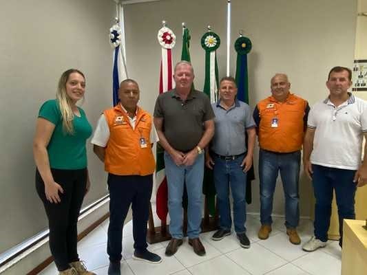 Schroeder aguarda recursos para recuperar os estragos das chuvas