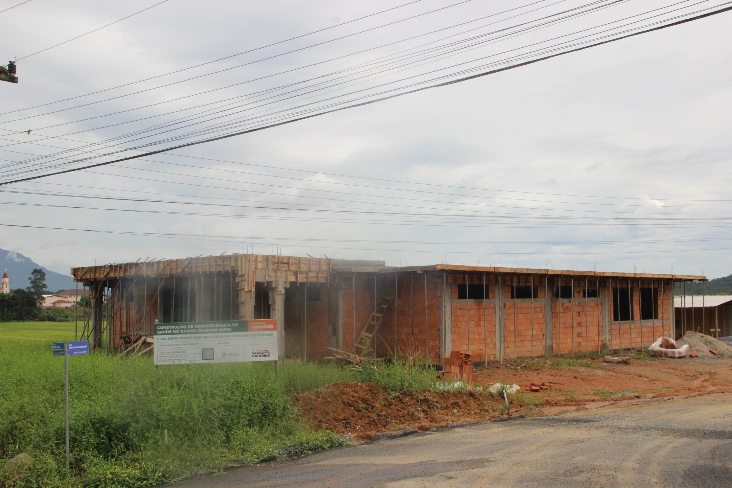 Avançam as obras da UBS do bairro Guarani-Mirim