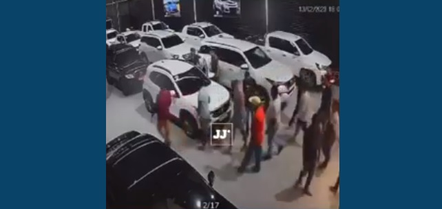 Vídeo – Grupo assalta concessionária em Fortaleza
