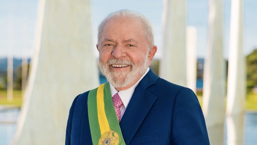 Lula abriga aliados em cargos estratégicos de estatais com ganhos de até R$ 40 mil