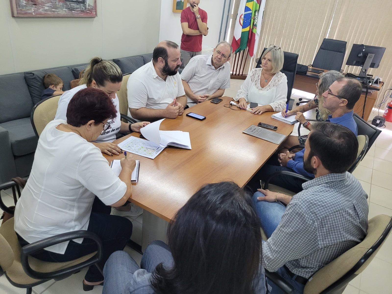 Colegiado da Mulher Vereadora discute construção da Casa Izabel