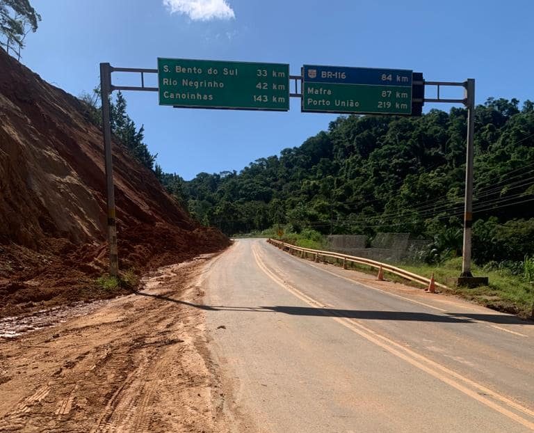 BR-280: Serra de Corupá é liberada para veículos leves