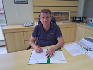 Lauro Tomczak assume o cargo de prefeito em Schroeder