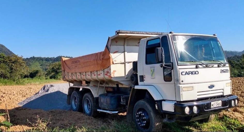 Produtores rurais já podem solicitar calcário para corrigir os solos 