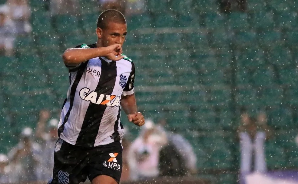 Futebol: Atacante criado em Jaraguá do Sul posta foto com “saudade” do Figueirense