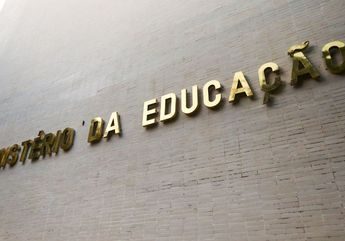 Novo ensino médio: MEC começa hoje a ouvir alunos e professores em pesquisa por WhatsApp