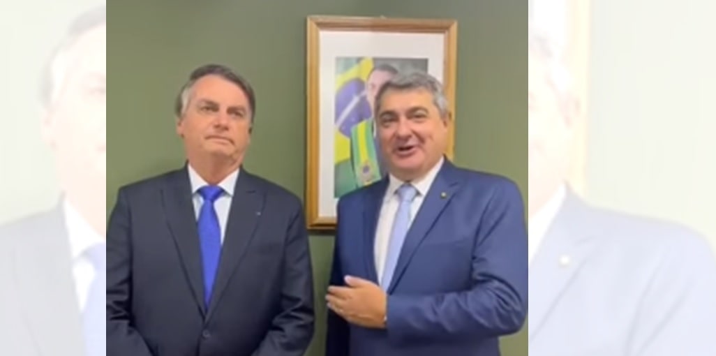 VÍDEO – Bolsonaro recebe Lunelli e diz que está preocupado com o futuro do Brasil