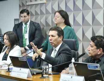 CPI Mista do 8 de Janeiro aprova convocação de 35 pessoas, a maioria ligadas a Bolsonaro