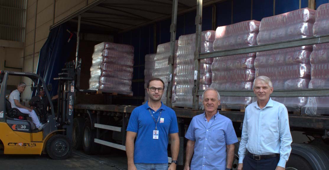 Urbano Alimentos doa 24 toneladas de arroz à Ucrânia 