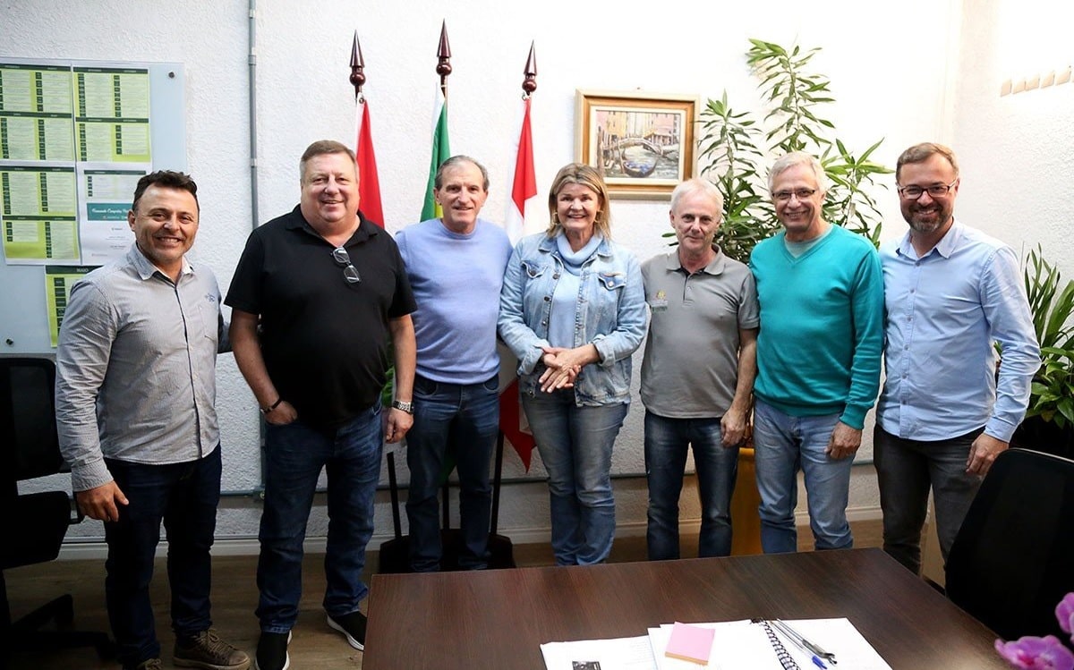 Secel: Equipe da Fundação Municipal de Esportes de Brusque faz visita técnica em Jaraguá do Sul