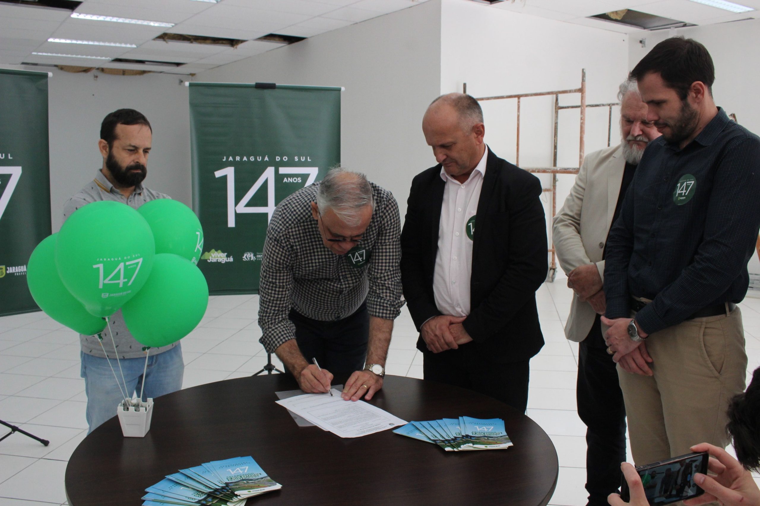 Obras da Farmácia Básica Central serão entregues até outubro