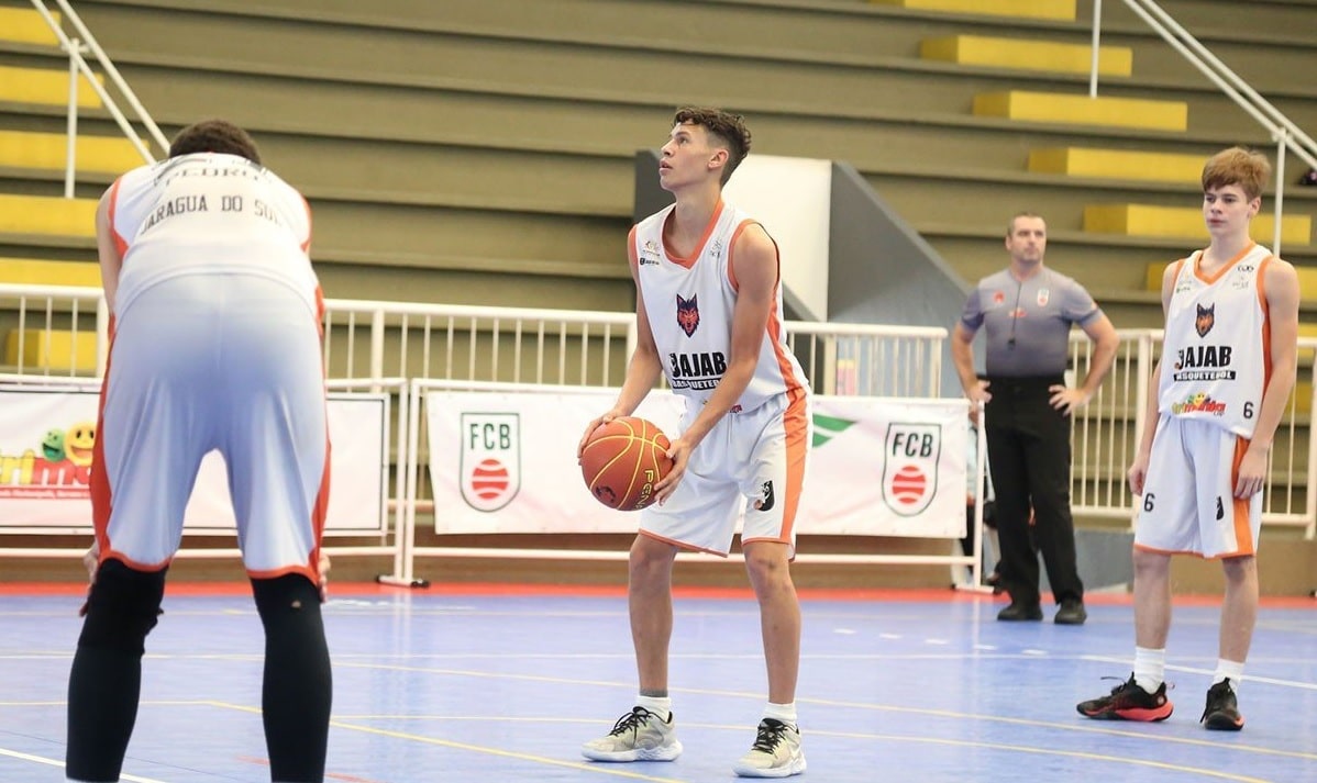 Basquete: Time masculino de Jaraguá do Sul mantém campanha perfeita no estadual sub-17