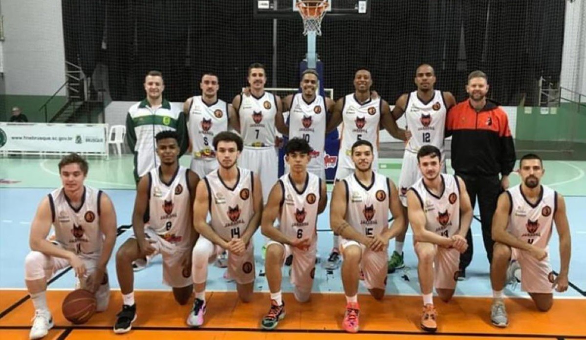 Basquete: Time masculino de Jaraguá do Sul vence na estreia da Copa Santa Catarina Adulto